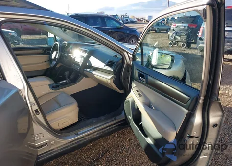 2015 Subaru Outback 2.5I Limited z USA, uszkodzony, nr VIN 4S4BSALC5F3267006